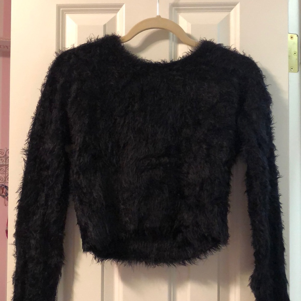 Brandy Melville black cropped fur sweater